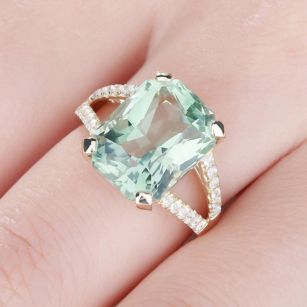 Zhen Rong mosaic green tourmaline ornaments engagement ring