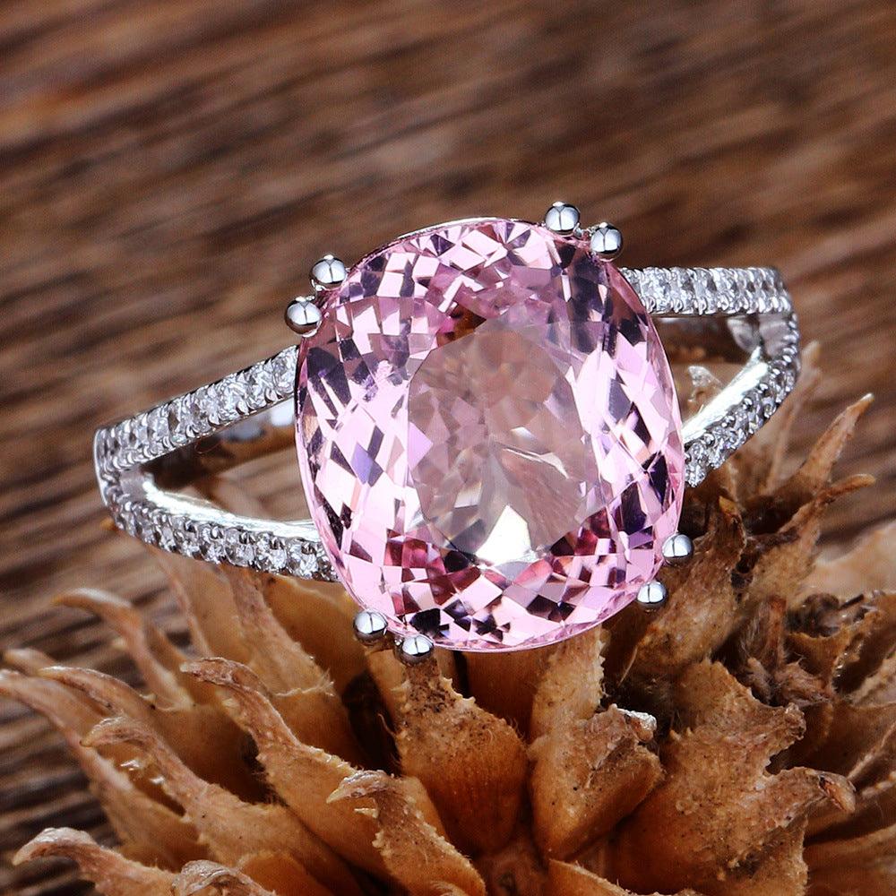 Zhen Rong Inlaid Engagement Rings