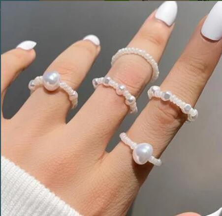 White Pearl Rice Bead Ring
