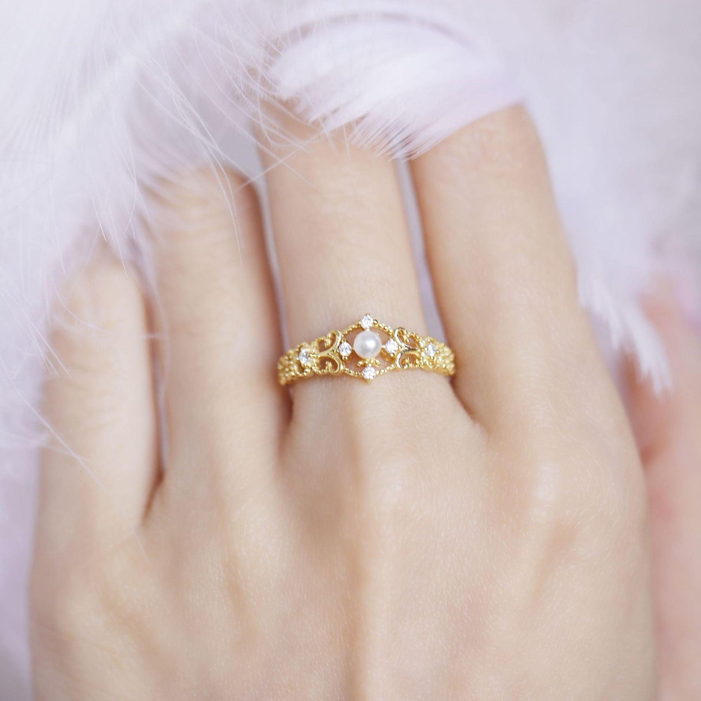 Gold-plated Antique Hollow Ring